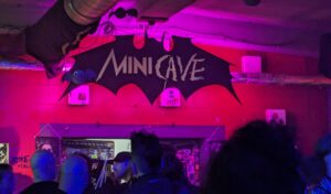Mehr über den Artikel erfahren Minicave Festival 2024 – Ein Szene-Kleinod im Münsterland